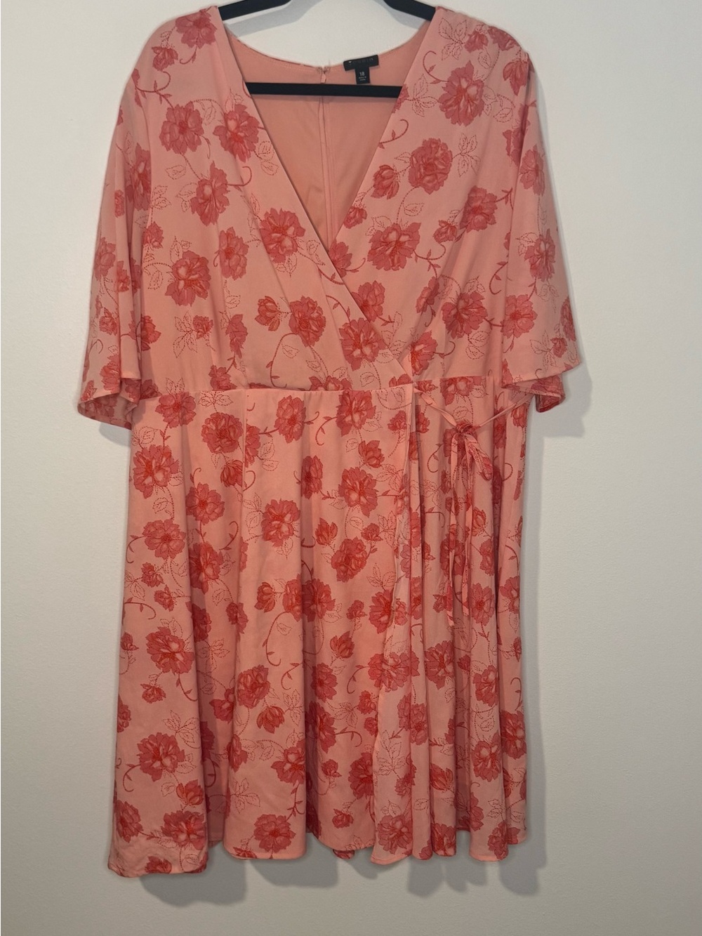 Torrid Size 18 Pink Floral Faux Wrap Midi Dress Open Back Tie Waist